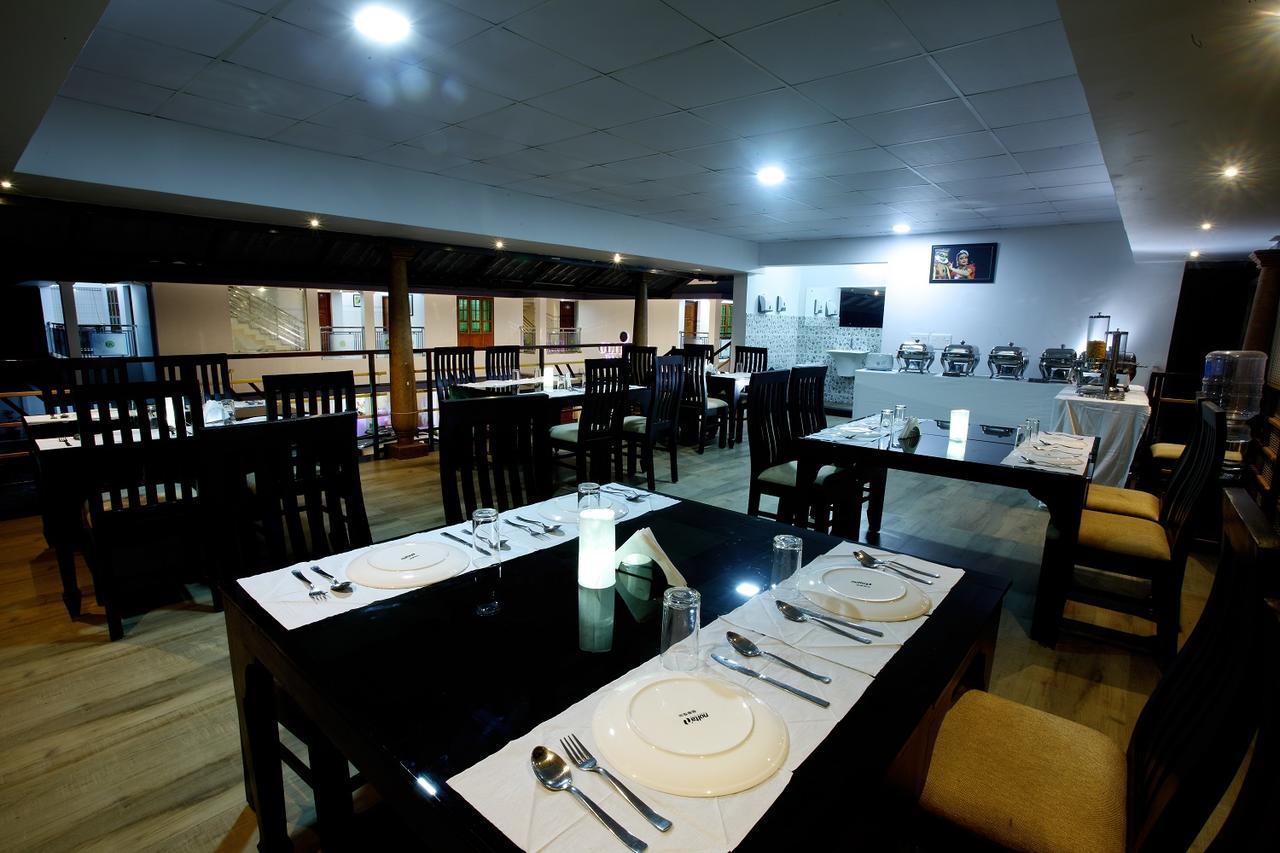 Clirind Resort Athirappilly Exterior foto