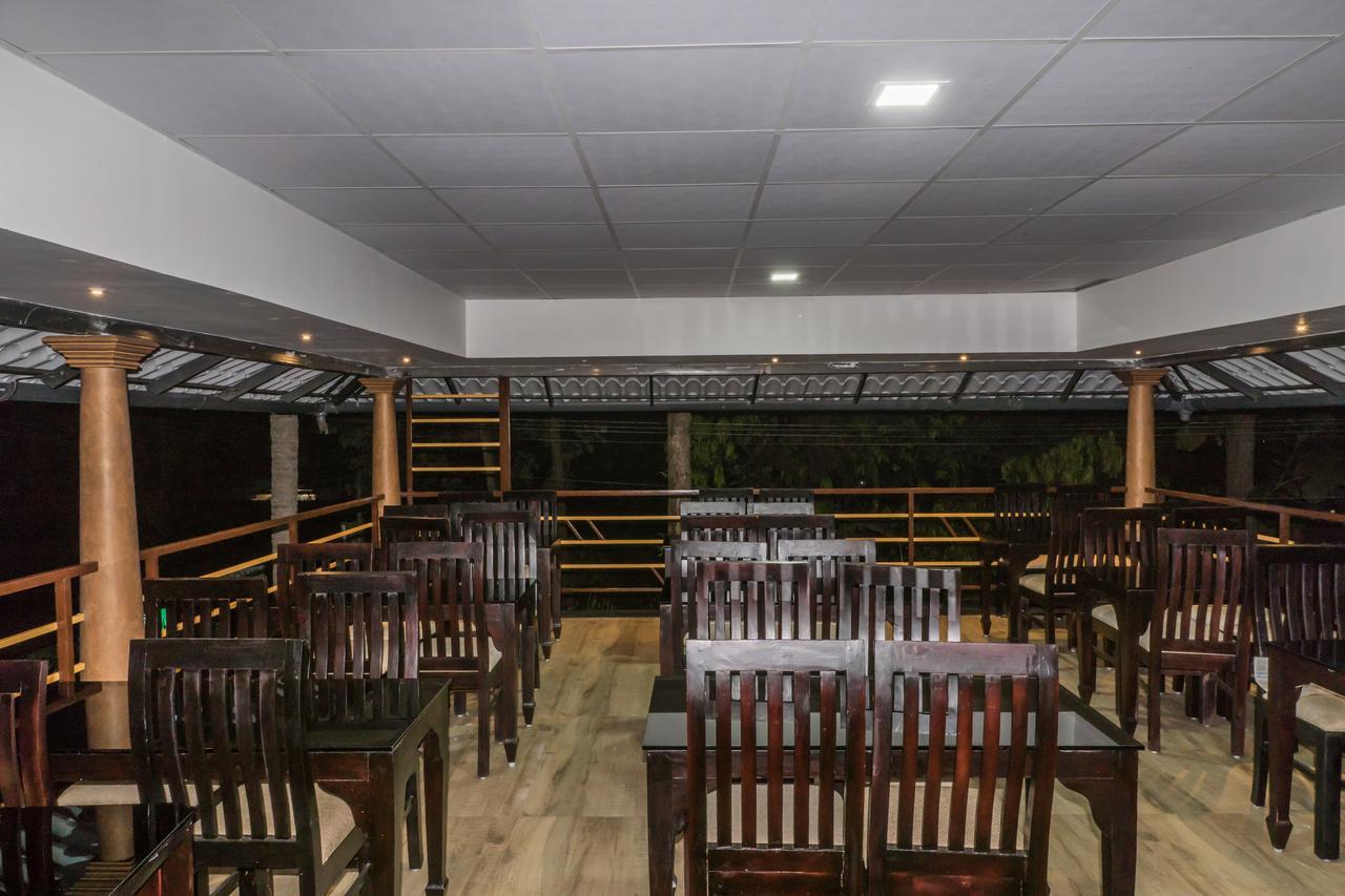 Clirind Resort Athirappilly Exterior foto